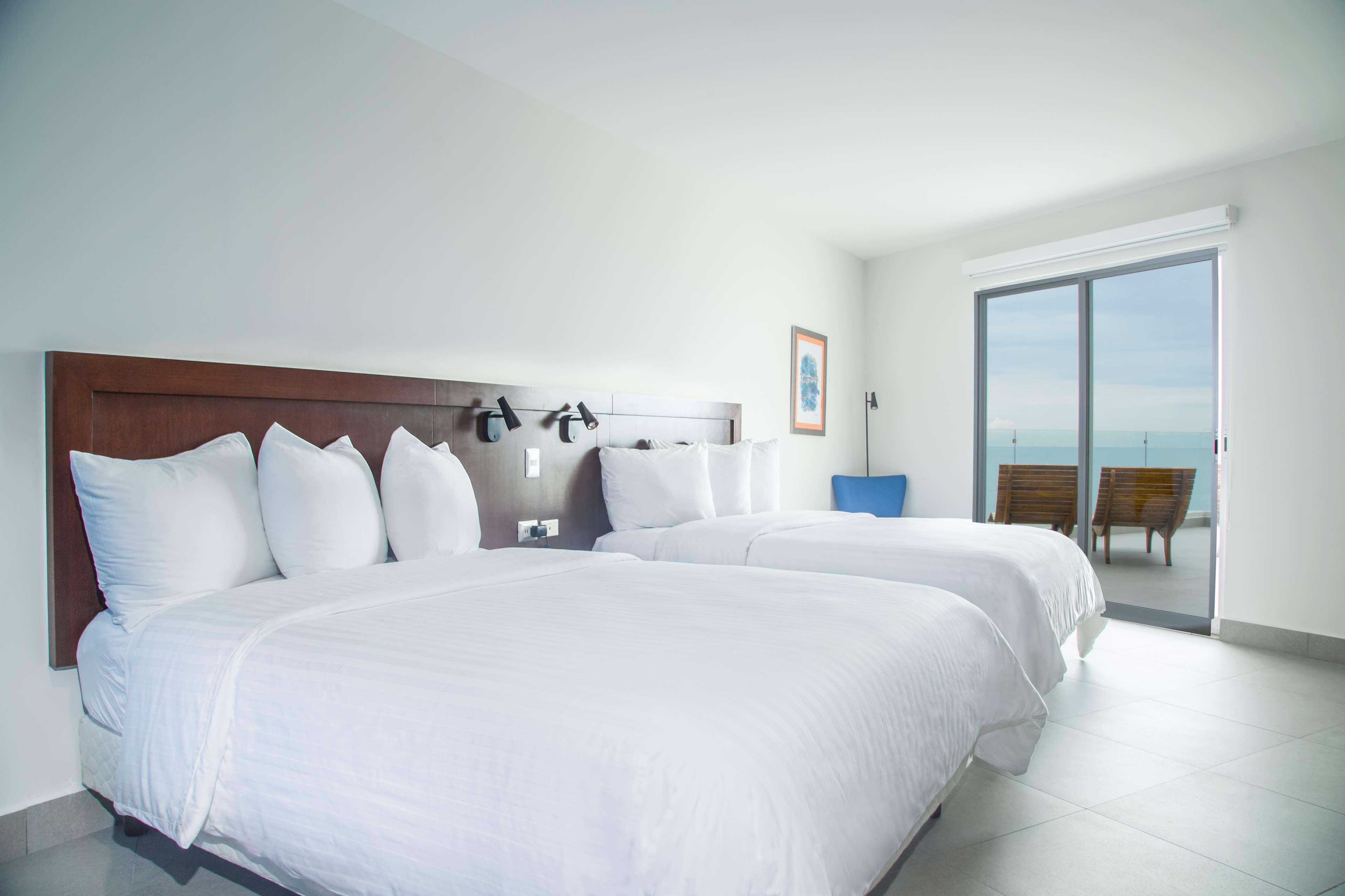 Park Inn By Radisson Mazatlan Exterior photo
