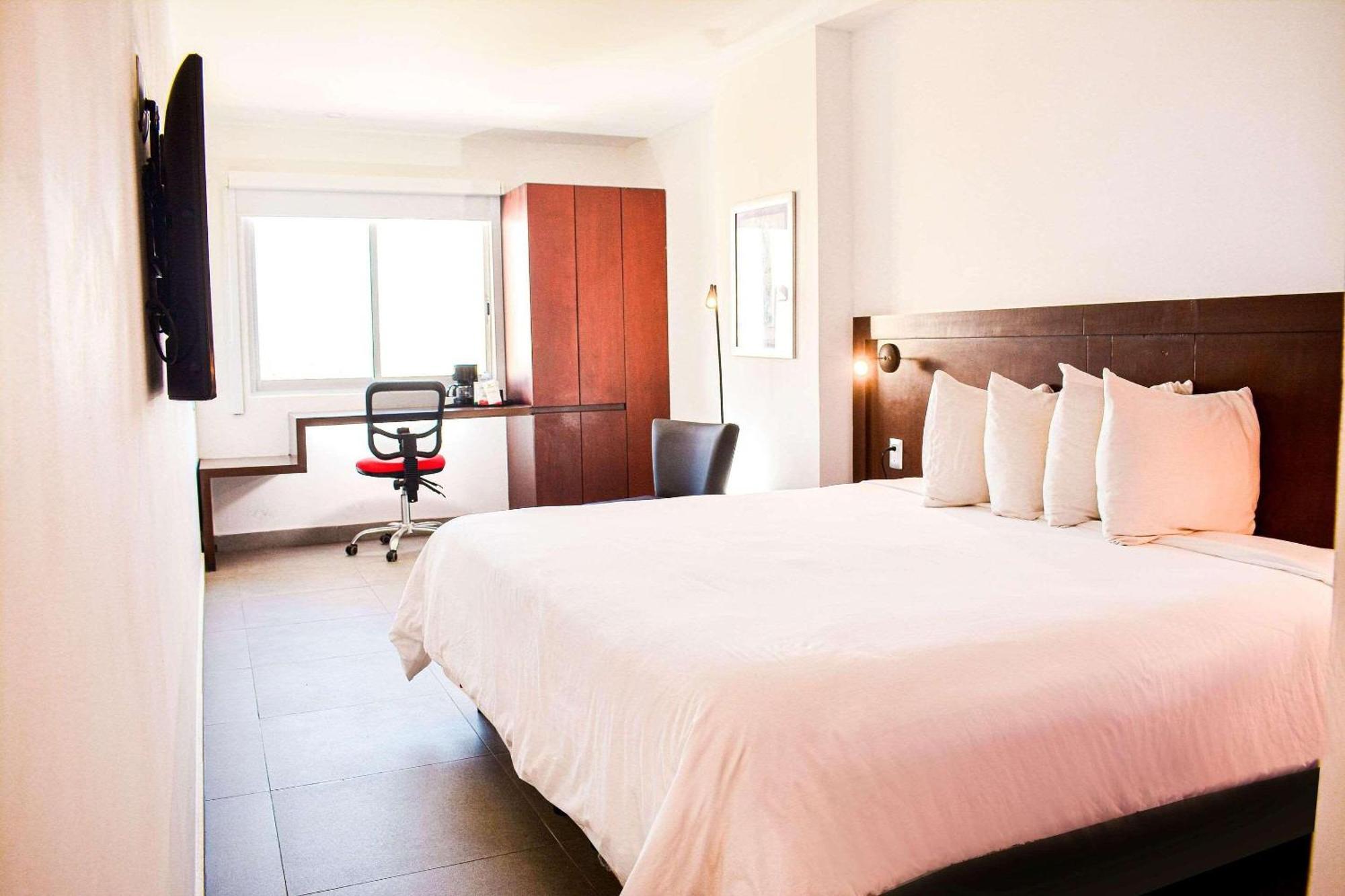Park Inn By Radisson Mazatlan Exterior photo