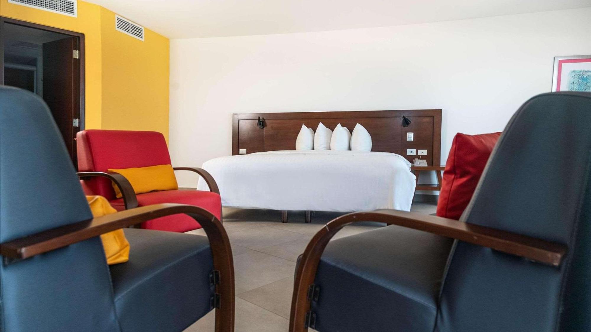 Park Inn By Radisson Mazatlan Exterior photo